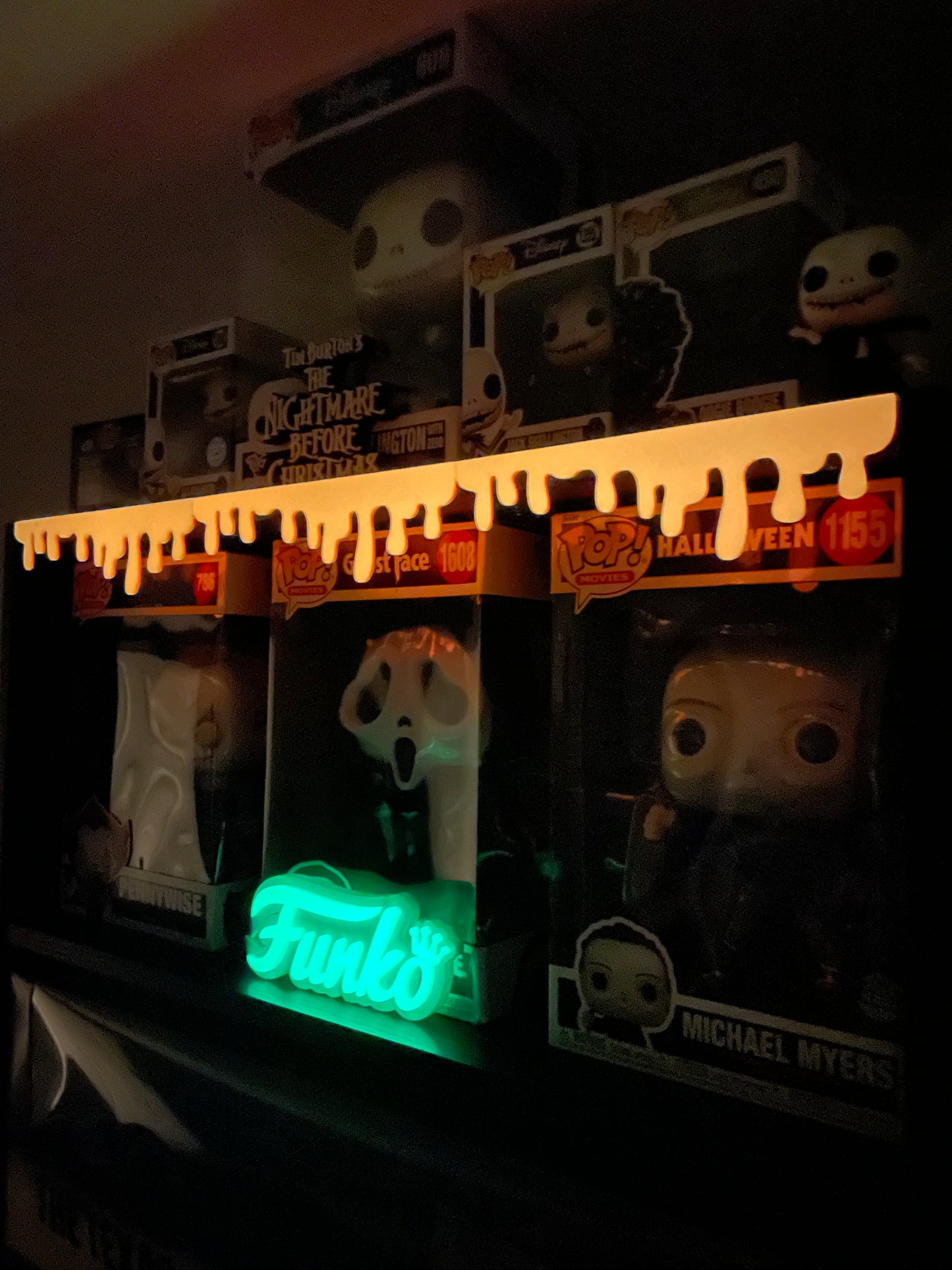 Blood Drip Bookshelf / Cabinet Display Decoration