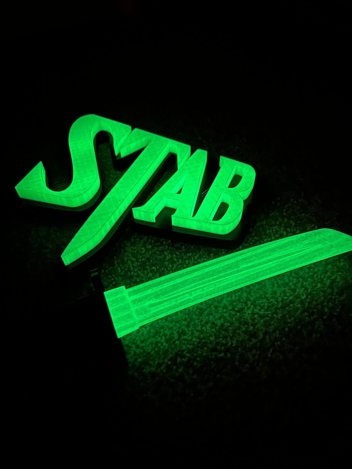 Glow In The Dark Scream Stab Wall Plaque & Prop, 3D Printed