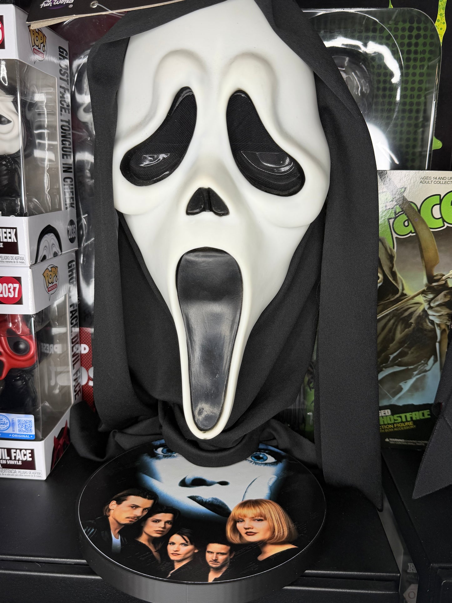 Scream UV Printed Mask Stand